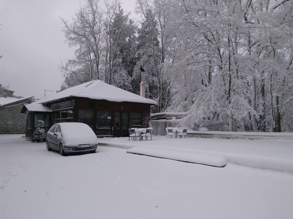 Εντυπωσιακές εικόνες από τον χιονισμένο Ταΰγετο