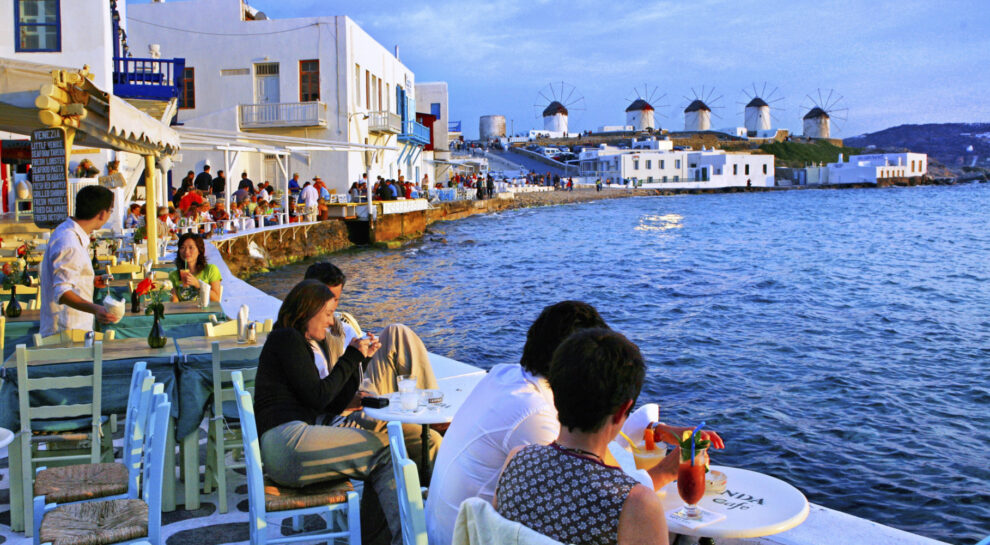 Ενδιαφέρουσα αναμένεται η νέα τουριστική χρονιά για την Ελλάδα