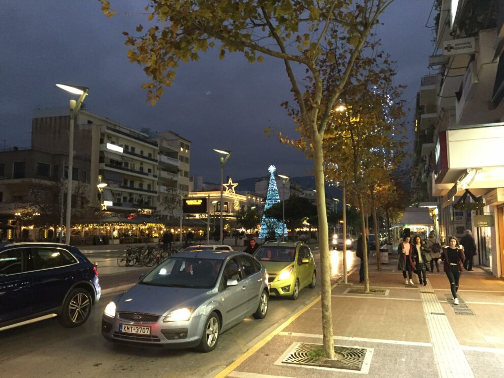 Χαμηλότερος ο χριστουγεννιάτικος τζίρος για ½ επιχειρήσεις