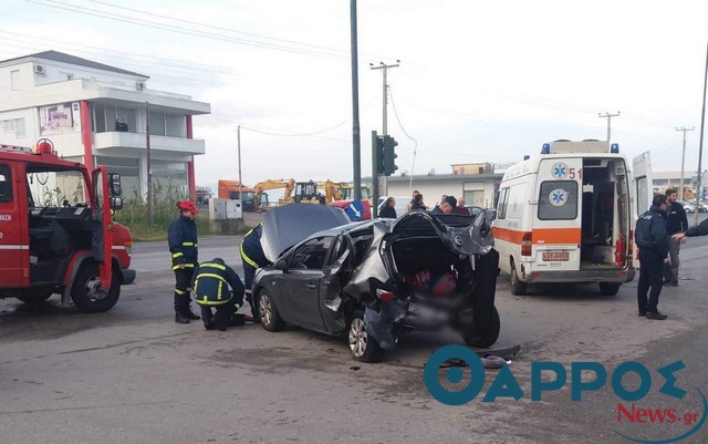 4 τραυματίες μεταξύ των οποίων 2 παιδιά σε σοβαρό τροχαίο στη «νέα είσοδο» της Καλαμάτας (φωτογραφίες)