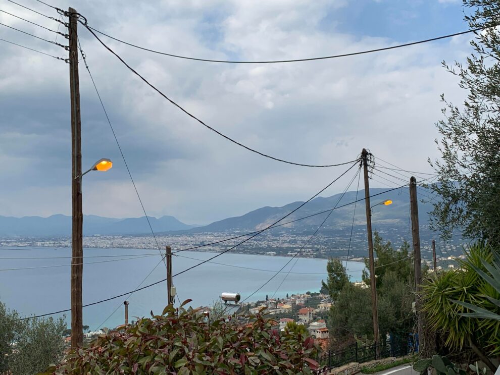 Σκοτάδι το βράδυ,  φως το πρωί στη Βέργα…