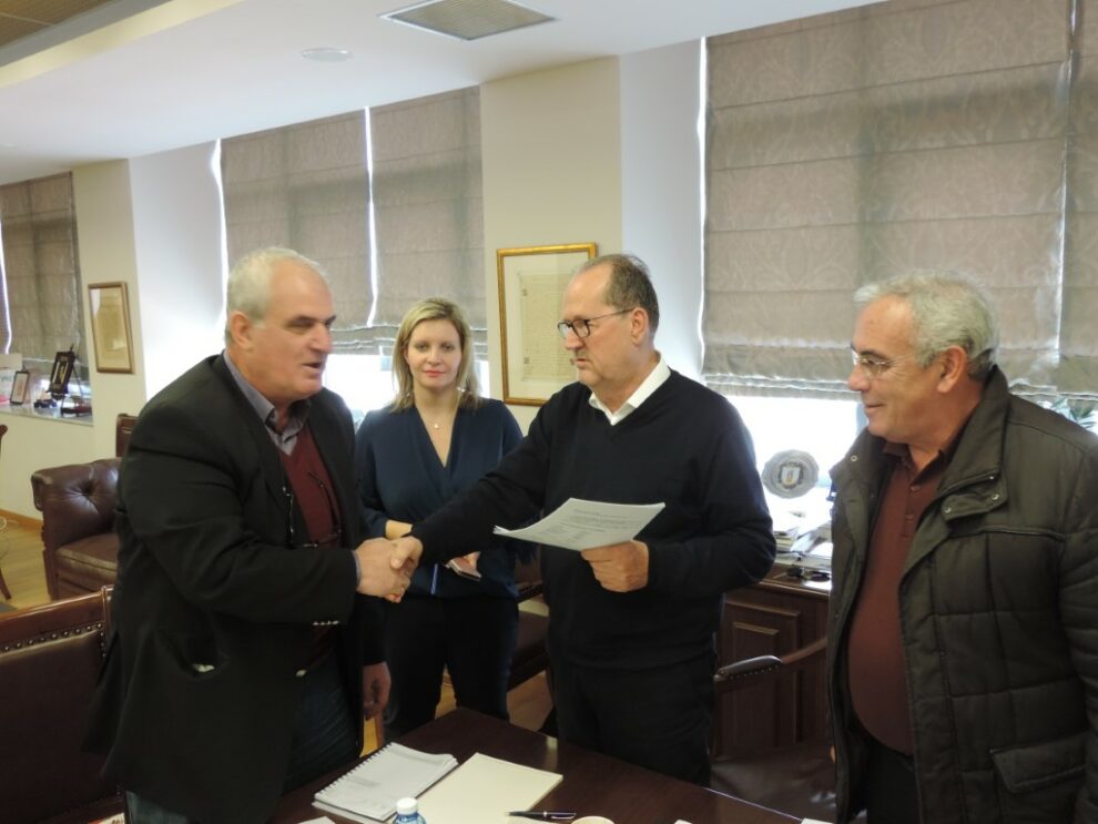 Σύμβαση για διανοίξεις και κατασκευές οδών στην Καλαμάτα