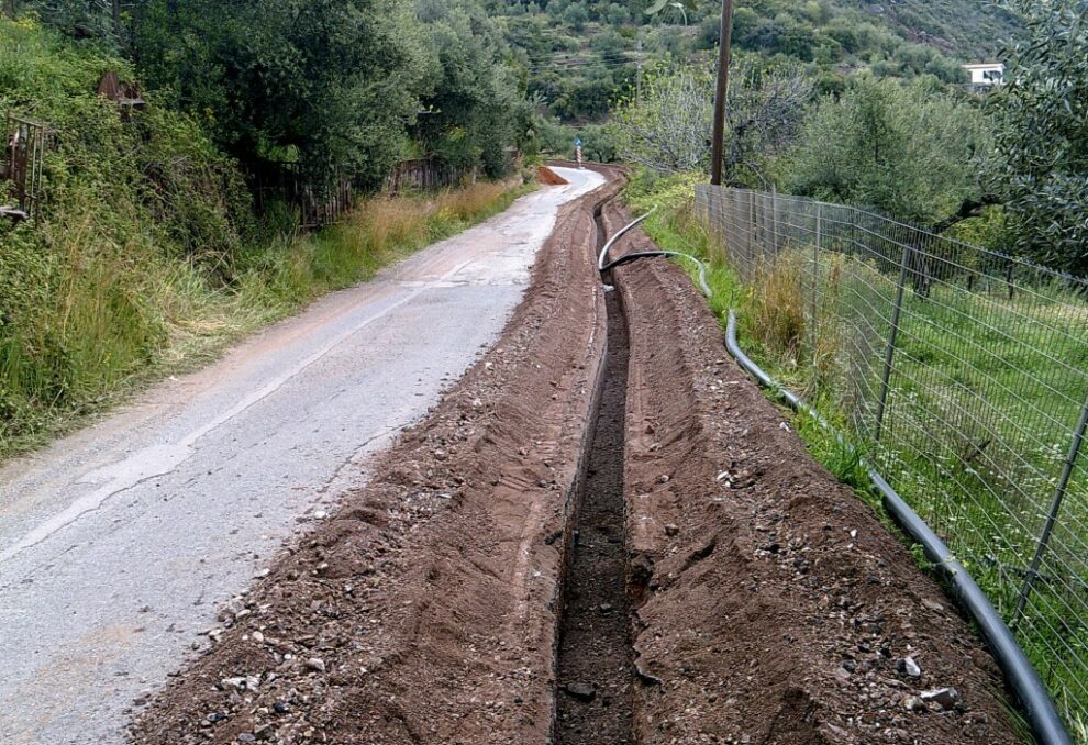 Εργασίες για την υδροδότηση των οικισμών Μενινών-Κάτω Καρβελίου και Αγίου Φανουρίου