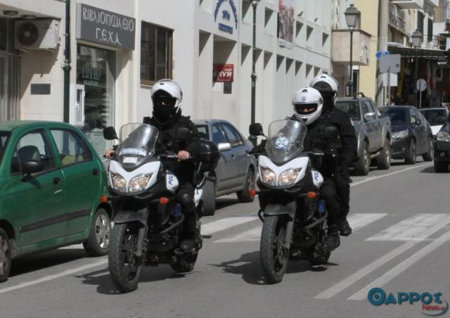 Έκλεψαν ρούχα από κατάστημα στην Καλαμάτα, αλλά τις «τσίμπησαν»