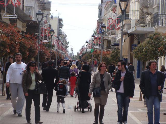 Δεν μπορεί να παραμένουν κλειστά τα εμπορικά καταστήματα και να λειτουργούν κανονικά οι καφετέριες και τα  super markets