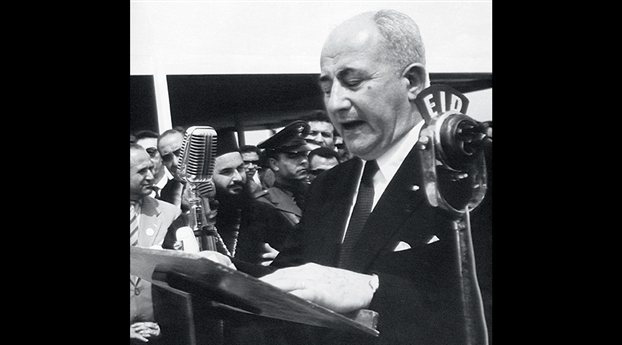 Τόμ Πάπας(Ο Φιλιατρινός των παρασκηνίων): Ο άνθρωπος που λεγόταν «Έσσο»