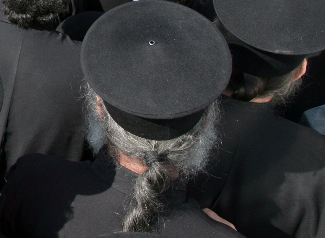 Στη φυλακή δύο ιερείς που εξαπάτησαν το δημόσιο