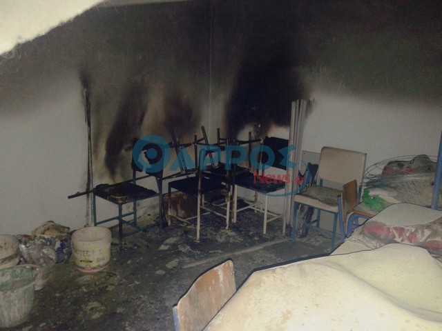 Φωτιά ξέσπασε σε σχολικό συγκρότημα Λυκείων της Μεσσήνης (φωτογραφίες)
