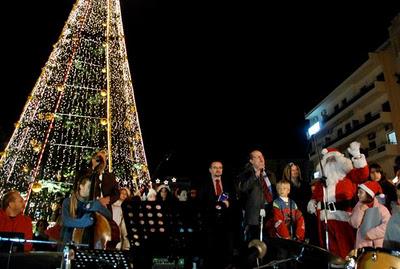 Στις 13 Δεκεμβρίου το άναμμα το δέντρου