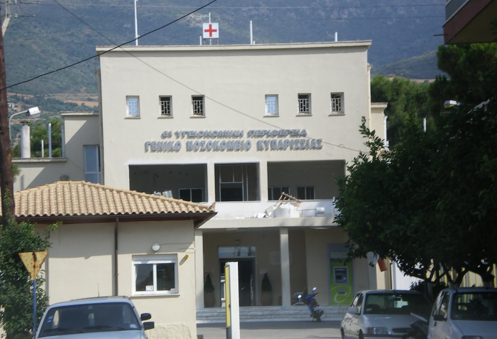 Επιστολή σε υπουργό Υγείας περί διαθεσιμότητας οδηγών ασθενοφόρων από τους εργαζόμενους του Νοσοκομείου Κυπαρισσίας