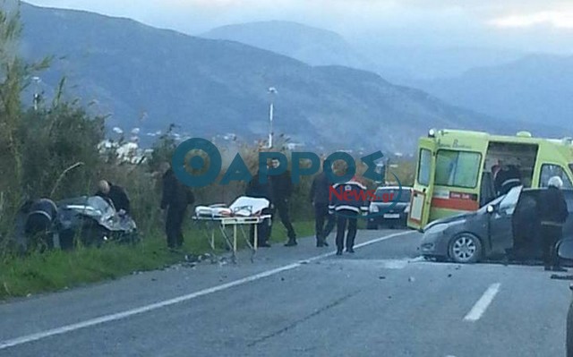 Σοβαρό τροχαίο με τραυματίες  μπροστά στο Αεροδρόμιο (φωτογραφίες)