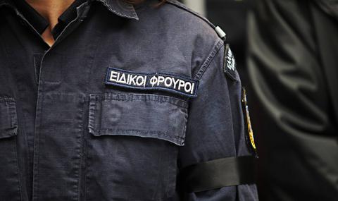 28χρονος ειδικός φρουρός αυτοκτόνησε αφού σκότωσε ηλικιωμένη σε τροχαίο