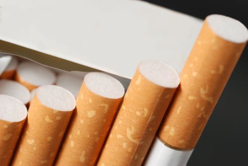 Επανακατατέθηκε η τροπολογία για την αύξηση στα καπνικά προϊόντα- Δείτε τις αυξήσεις