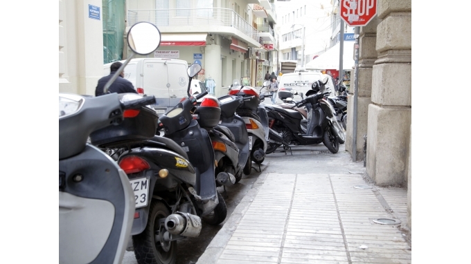 Κι άλλες θέσεις στάθμευσης μοτοσυκλετών στο κέντρο