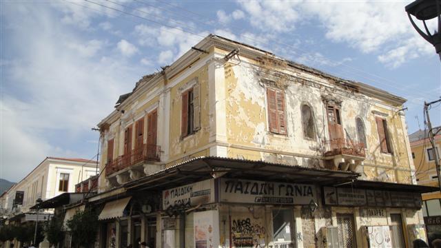 Αναστολή του πλειστηριασμού για το κτήριο «Αλειφέρη» προτείνει ο Θ. Μπρεδήμας
