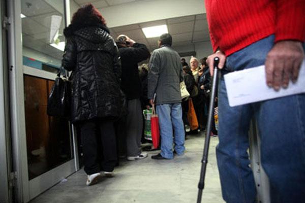 Παράταση μέχρι τέλος Απριλίου για τα προνοιακά επιδόματα