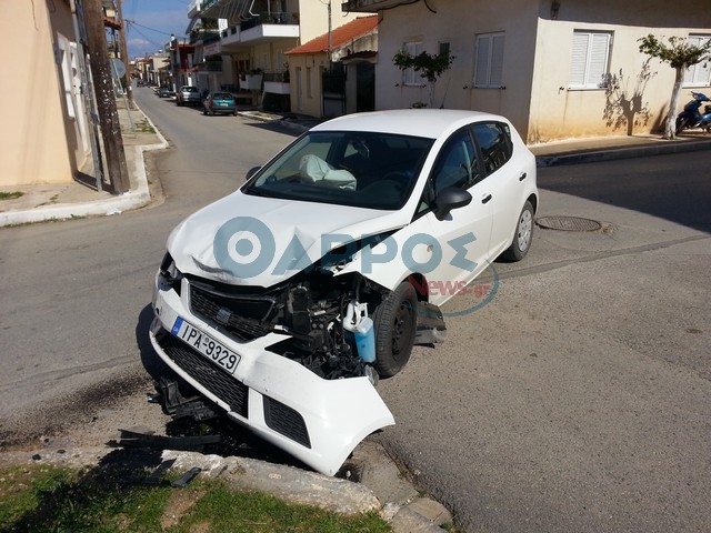 Τροχαίο  με υλικές ζημιές στα Φιλιατρά (φωτογραφίες)