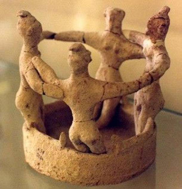 Από την αρχαιότητα ο καλαματιανός χορός…
