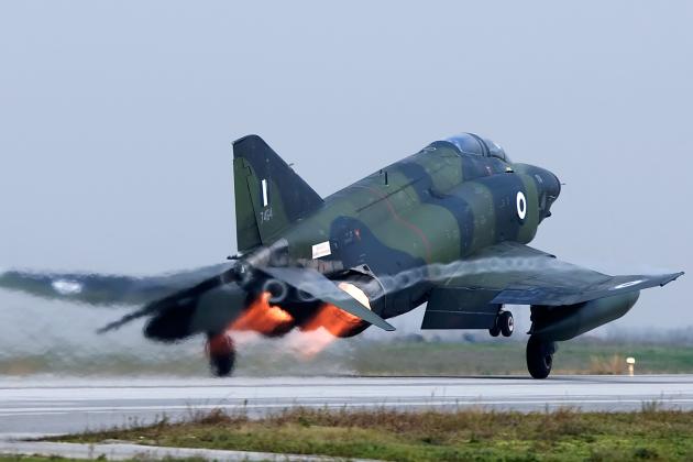 Παρ’ ολίγο τραγωδία  με το Phantom (F – 4) στην Καλαμάτα!