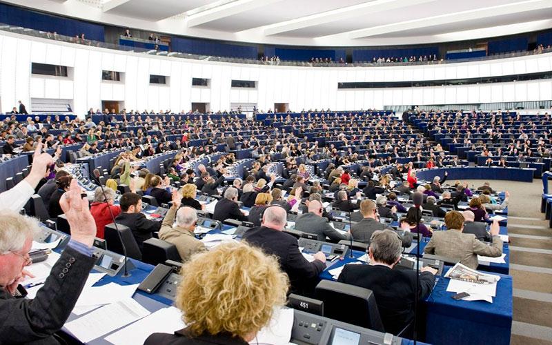 Πόσα βγάζουν οι ευρωβουλευτές, οι μισθοί και τα προνόμια