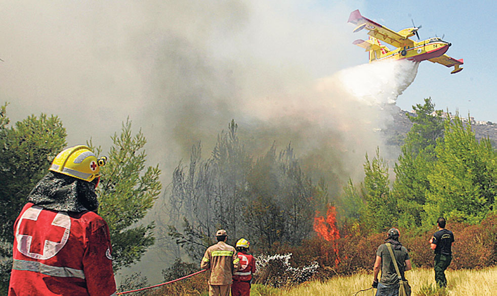 Σήμα κινδύνου για τα «Canadair» για την αντιμετώπιση πυρκαγιών στη Μεσσηνία