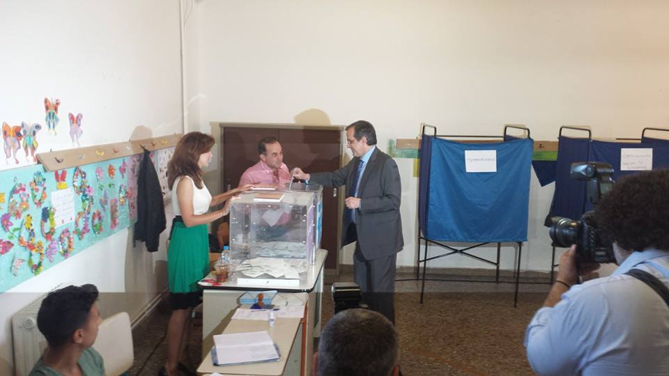 Στην Πύλο ψήφισε και αυτή τη φορά ο Πρωθυπουργός Αντώνης Σαμαράς (φωτογραφίες & βίντεο)