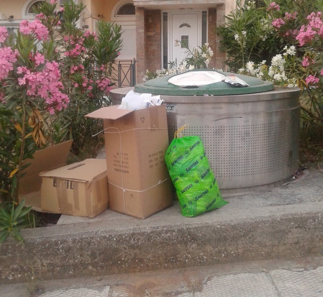 Όταν η βαρεμάρα ξεπερνά κάθε όριο (φωτογραφία)