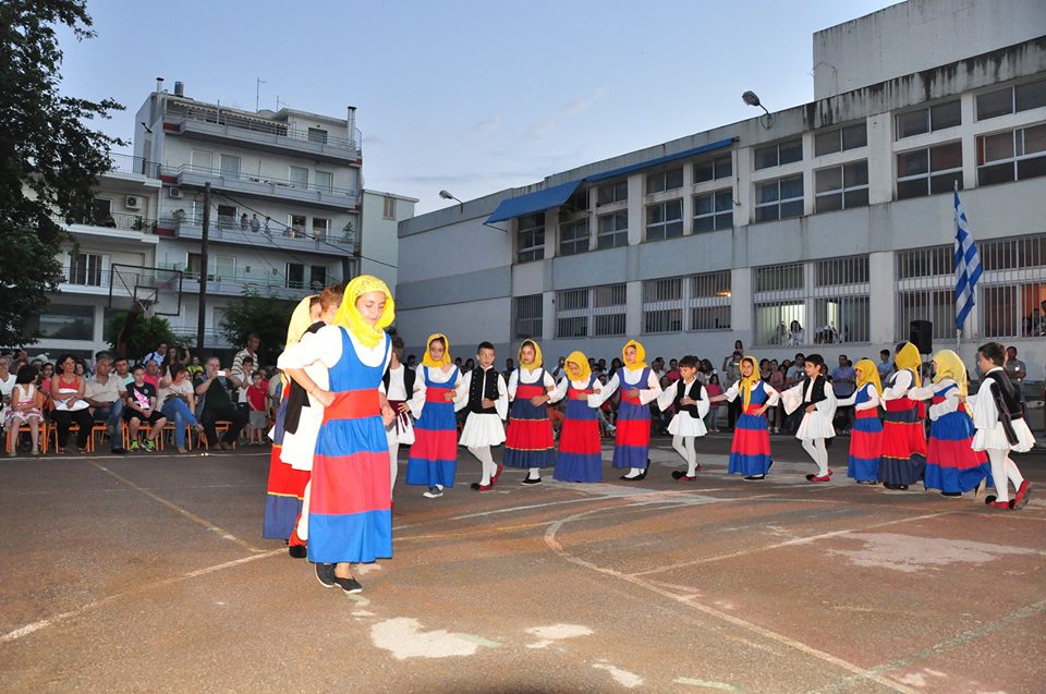 Παράδοση, Ελλάδα και νιάτα  στην καλοκαιρινή γιορτή του 4ου Δημοτικού Σχολείου