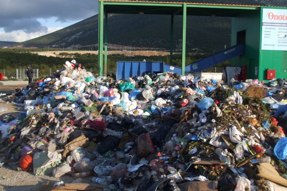 Ο Π. Νίκας αμφισβητεί  την εγκυρότητα του διαγωνισμού για τα σκουπίδια