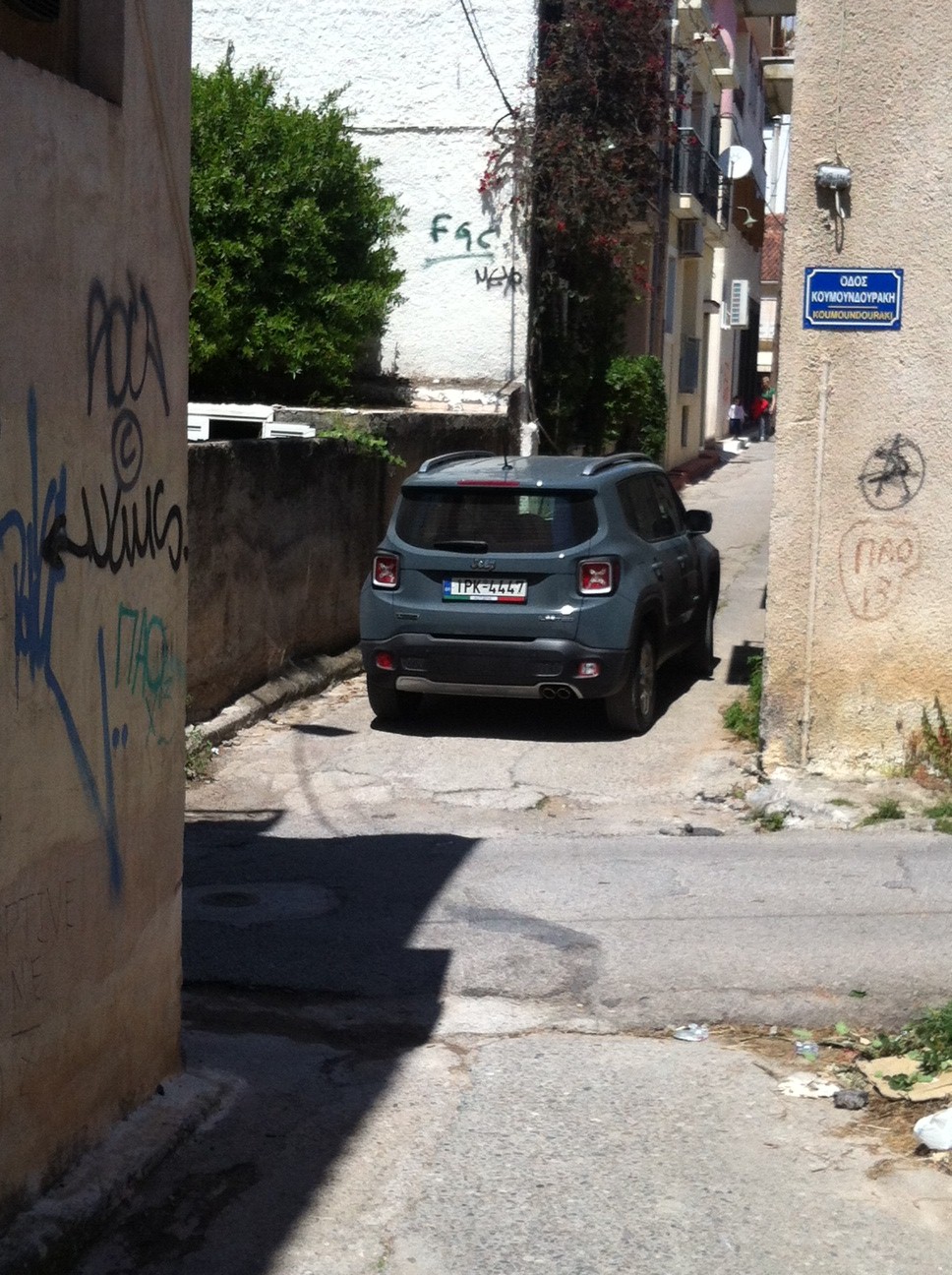 Στα στενά δρομάκια της Καλαμάτας