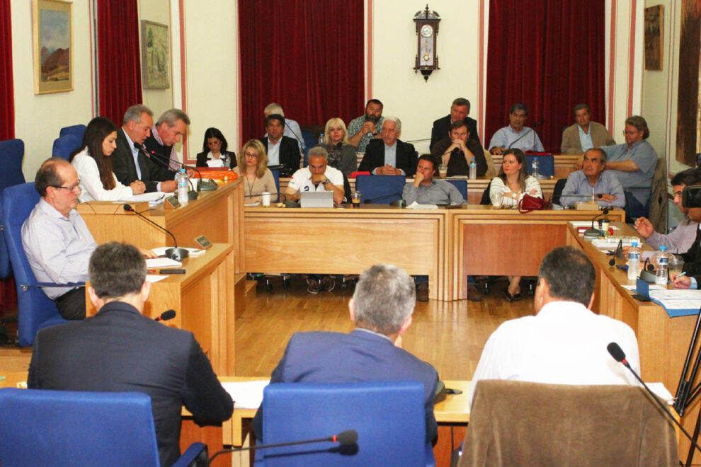 «Ψαλίδισμα» στις αποδοχές στα Νομικά Πρόσωπα αποφάσισε το Δημοτικό Συμβούλιο Καλαμάτας