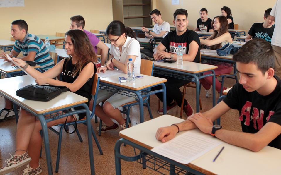 Έτοιμο δηλώνει το υπουργείο για τις πανελλαδικές εξετάσεις