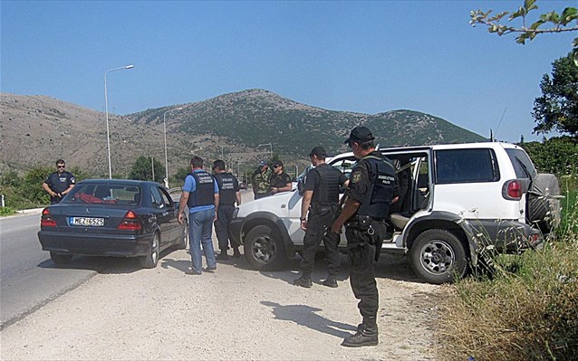 Αστυνομική επιχείρηση με εβδομήντα δύο συλλήψεις