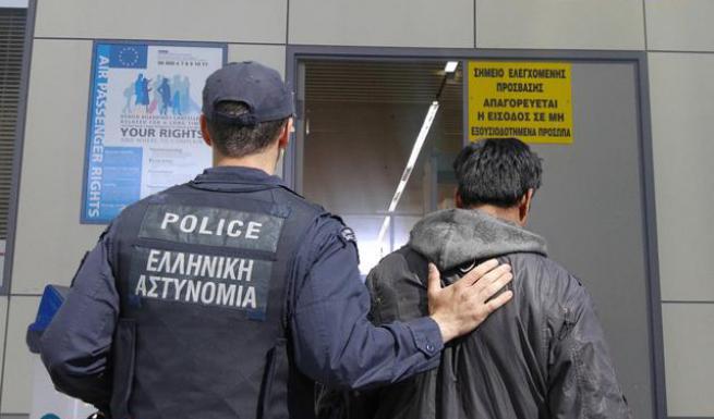 Σύλληψη 2 αλλοδαπών που επιχείρησαν να ταξιδέψουν για Αυστρία με πλαστά έγγραφα