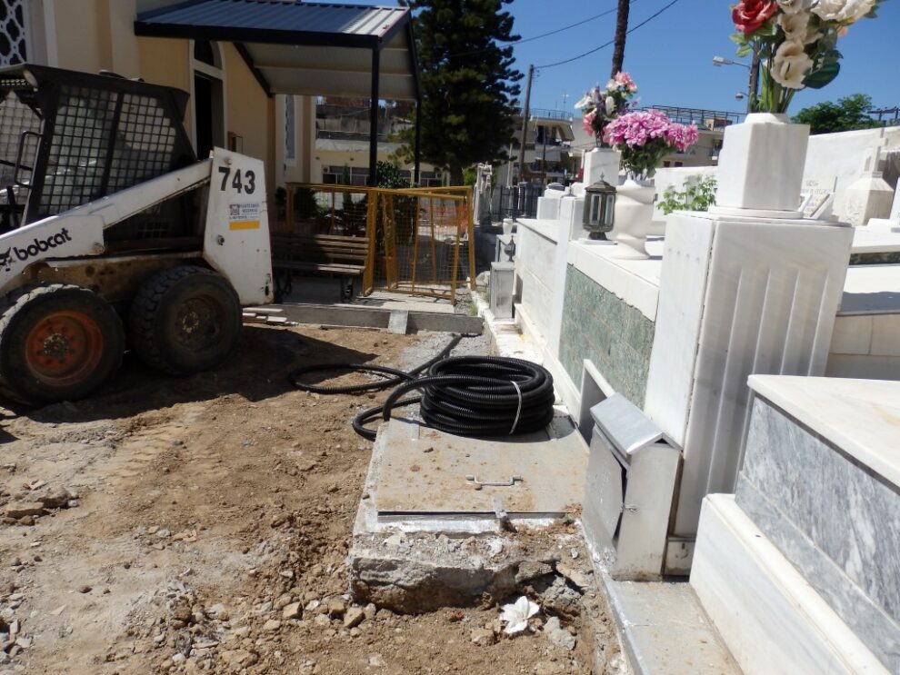 Προχωρούν τα έργα στο κοιμητήριο