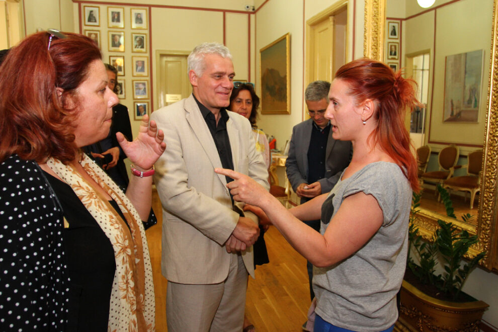 Μια ανθρώπινη διαμαρτυρία για τα αδέσποτα της Καλαμάτας…