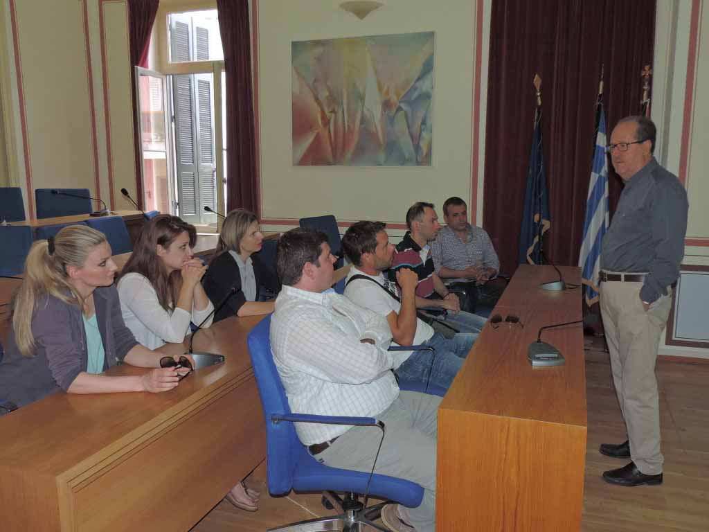 Στους δρόμους και πάλι από σήμερα η Δημοτική Αστυνομία Καλαμάτας