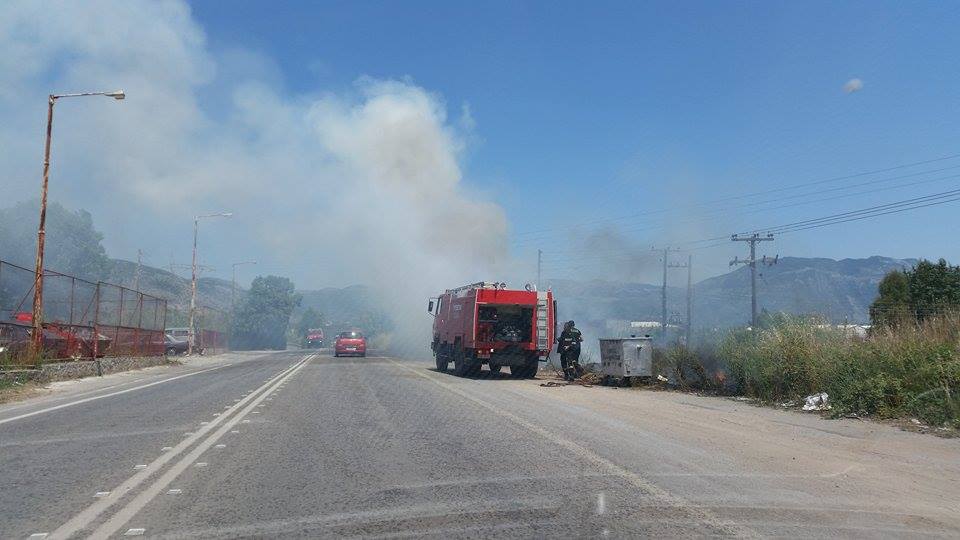Φωτιά στο Ασπρόχωμα προκάλεσε αναστάτωση στην Ε.Ο. Καλαμάτας – Μεσσήνης (φωτογραφίες)