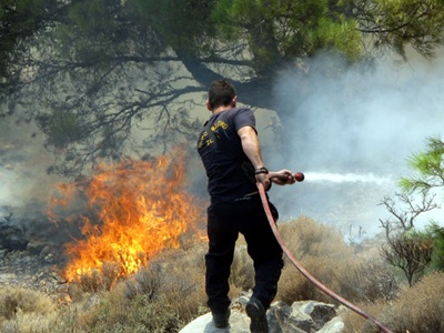 37 εργάτες για επιφυλακή και πρόληψη πυρκαγιών στο Δήμο Καλαμάτα ς