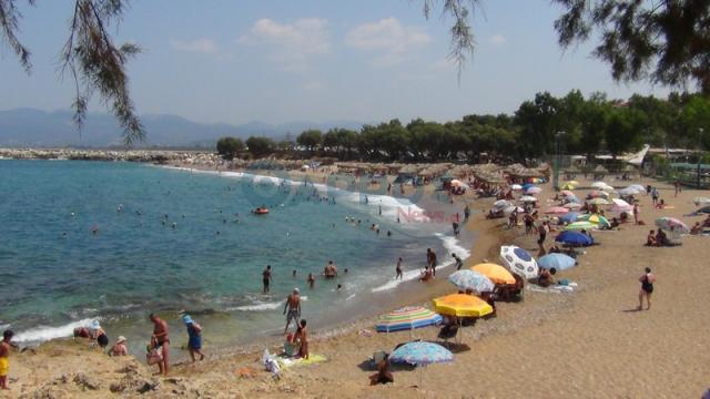 Στις 15 Ιουλίου οι δημοπρασίες για καντίνες, ομπρέλες και ξαπλώστρες στις παραλίες της Τριφυλίας