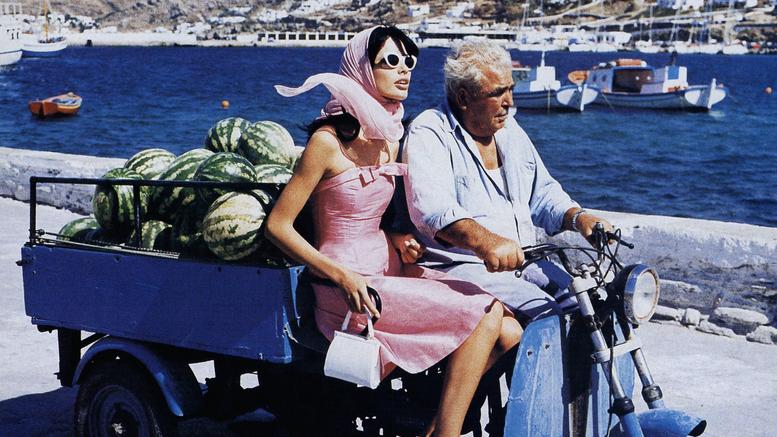 Vogue: «Στηρίξτε την Ελλάδα, αγοράστε ελιές Καλαμών»
