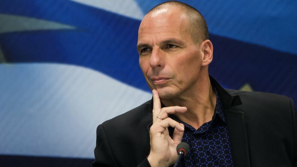 Κατατέθηκαν μηνύσεις για το Plan B του Βαρουφάκη