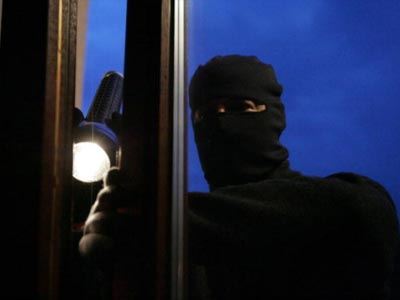 Αλβανός και Βούλγαρος είχαν «ανοίξει» 14 μαγαζιά στην Τριφυλία