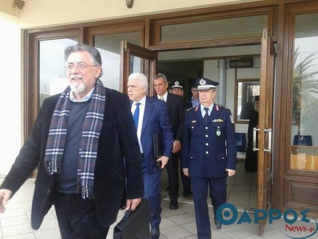 Πανούσης: Εσχάτη προδοσία από Γ. Βαρουφάκη