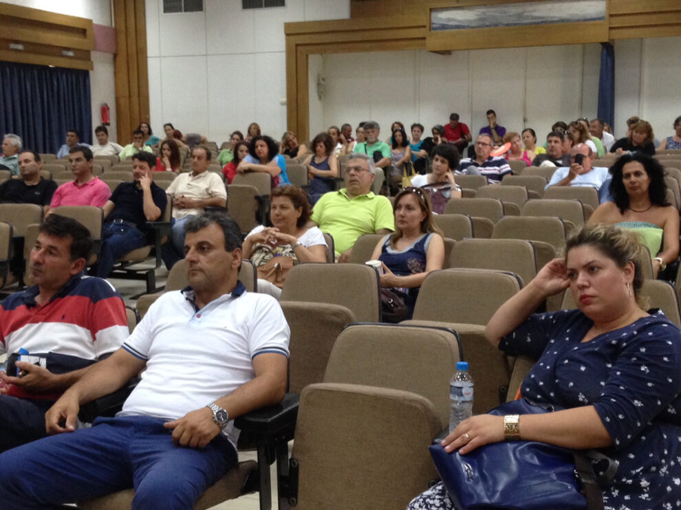 Οι υπάλληλοι ζητούν από την Ελένη Αλειφέρη να πάρει πίσω την απόφαση για τις μετακινήσεις