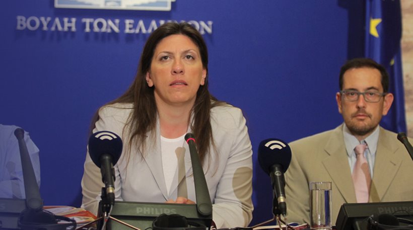 Έπειτα από 100 λεπτά μονολόγου η Ζωή δέχεται ερωτήσεις…