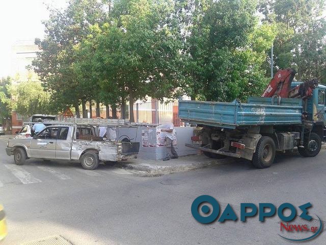 Σύγκρουση οχημάτων στην Καλαμάτα (φωτογραφίες)