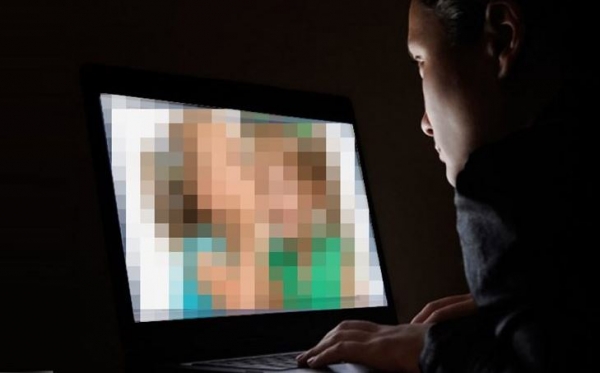 Συνελήφθη 31χρονος για διακίνηση πορνογραφικού υλικού ανηλίκων