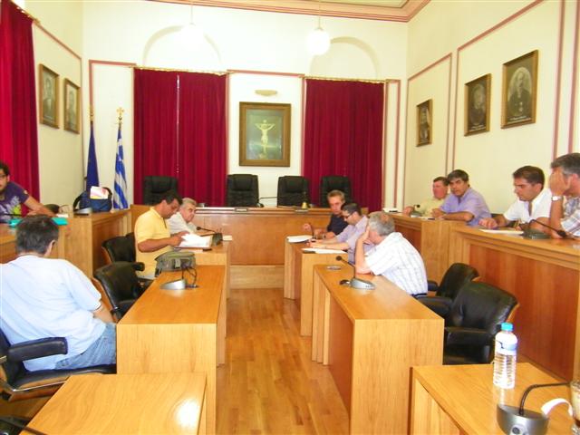 Πού οφείλεται η ηρεμία στην οικονομική επιτροπή;