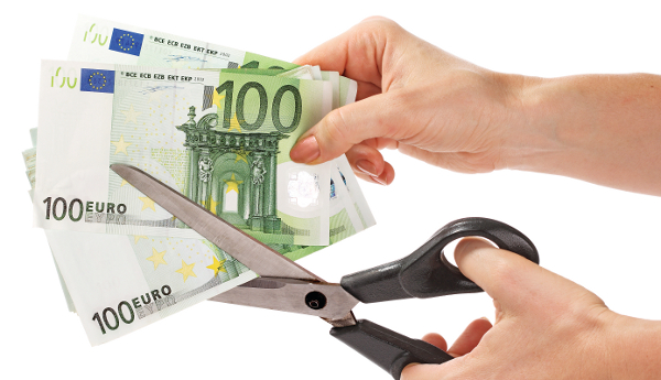 Διαγραφή χρεών έως και 20.000 ευρώ προς τράπεζες και Δημόσιο – Τα κριτήρια